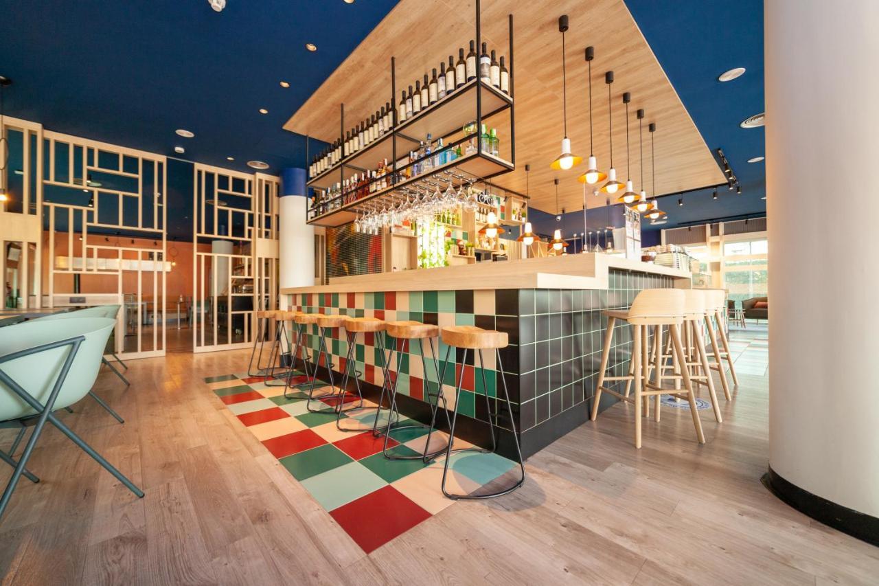Готель Ibis Alcala De Henares La Garena Екстер'єр фото