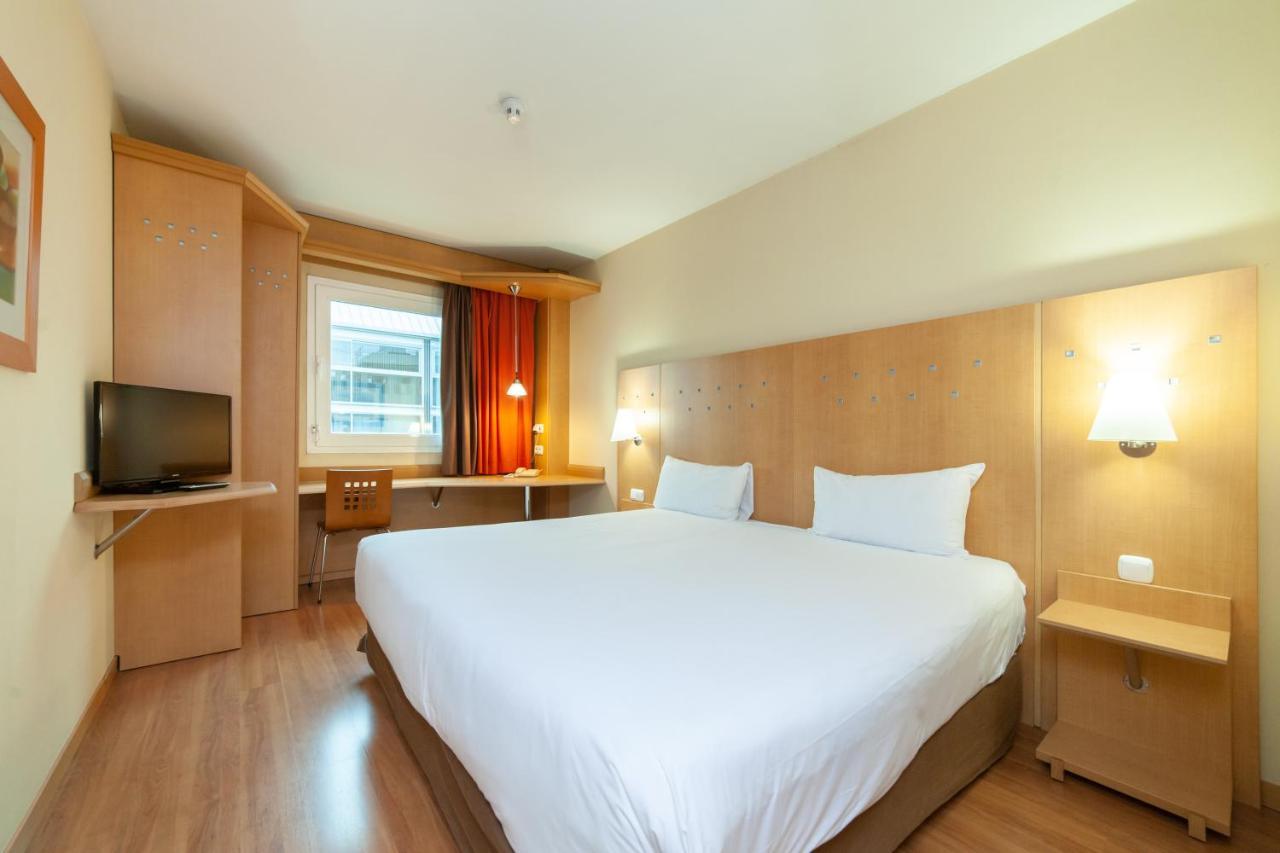 Готель Ibis Alcala De Henares La Garena Екстер'єр фото