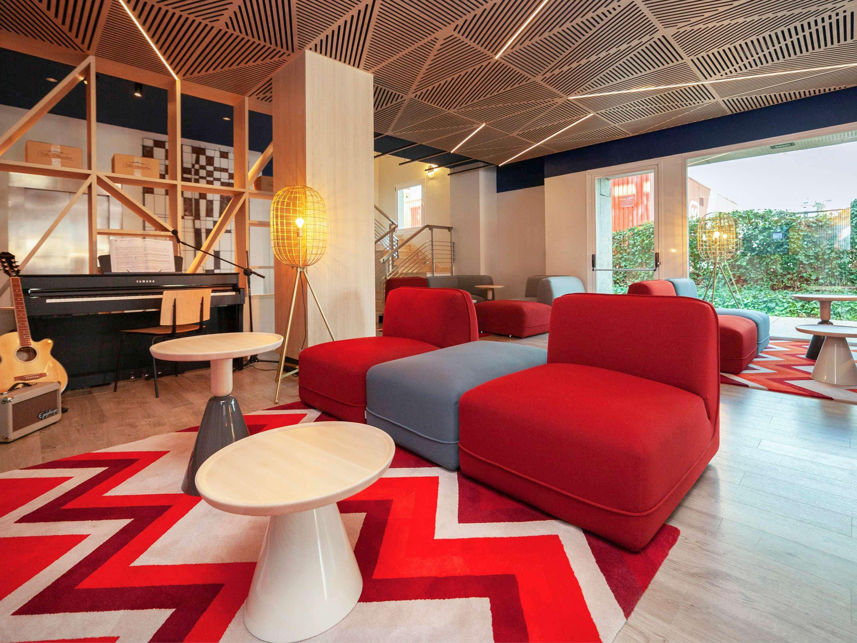 Готель Ibis Alcala De Henares La Garena Екстер'єр фото