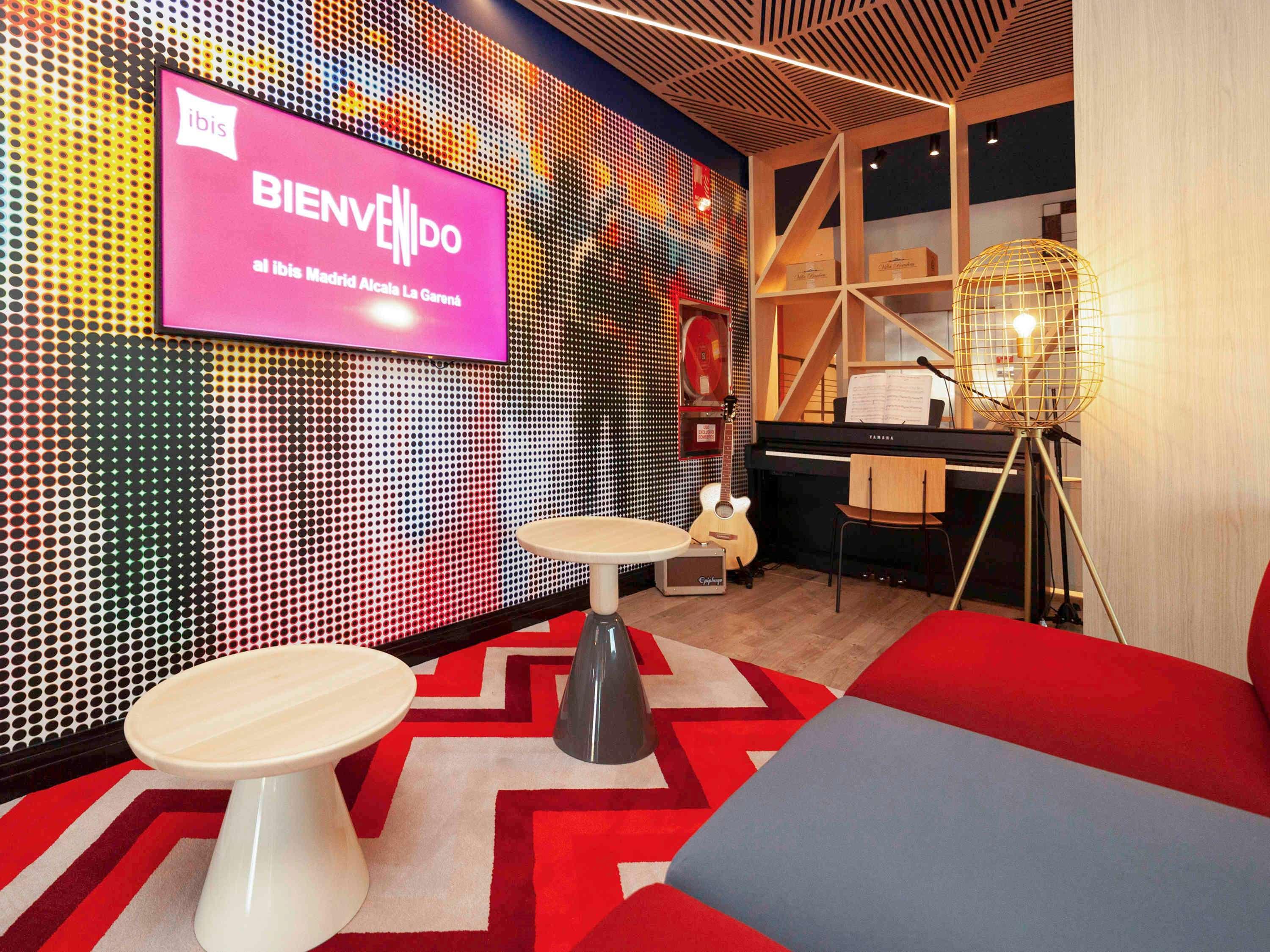 Готель Ibis Alcala De Henares La Garena Екстер'єр фото
