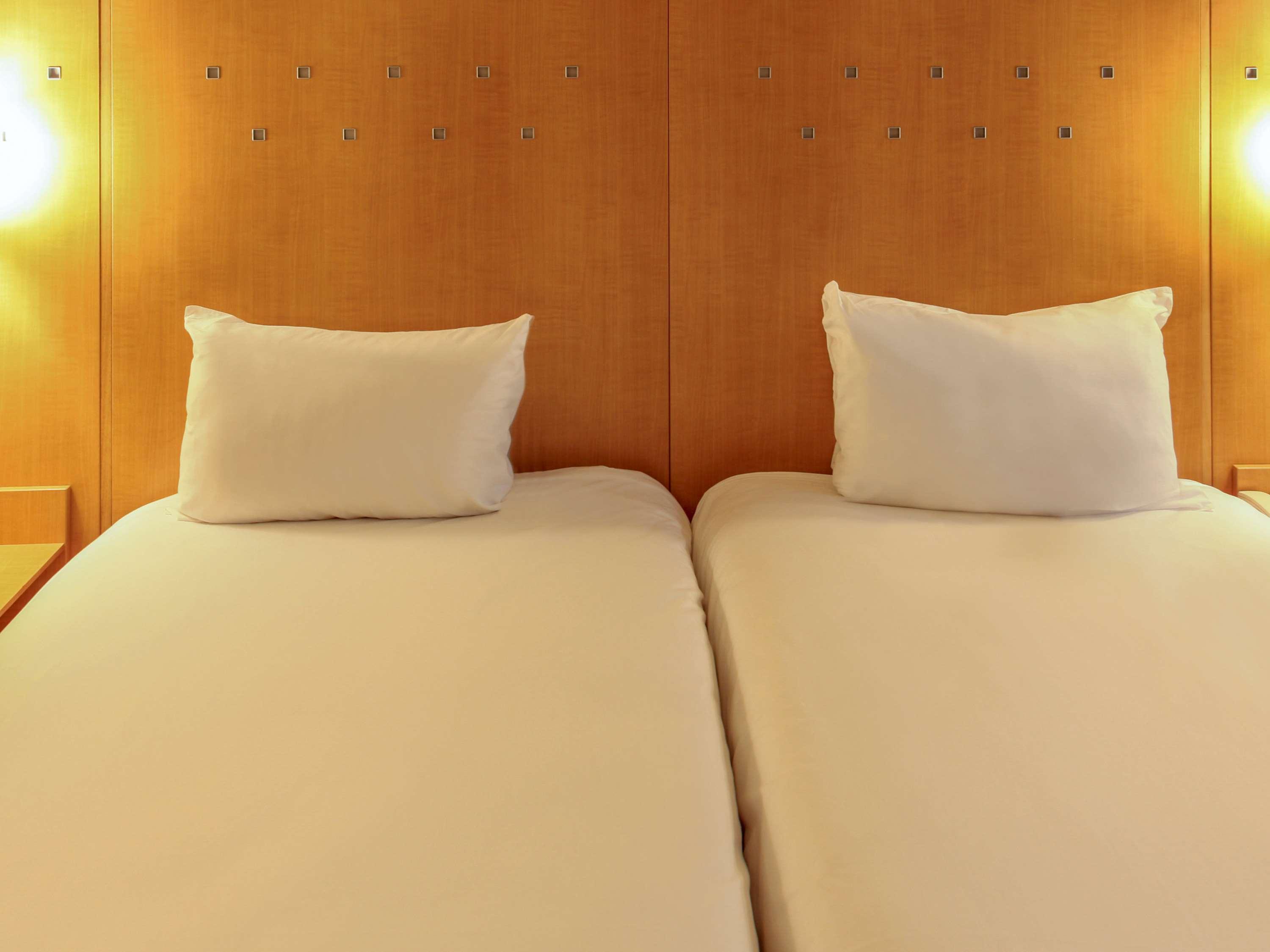 Готель Ibis Alcala De Henares La Garena Екстер'єр фото
